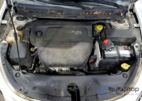 2013 Dodge Dart Sxt z USA, uszkodzony, nr VIN 1C3CDFBA7DD298950